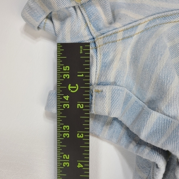 PacSun Mom Shorts Size 27 - Picture 13 of 16
